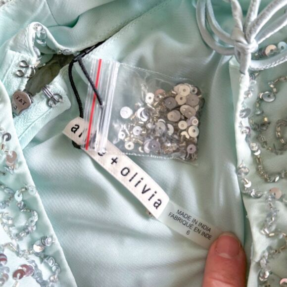 NWT! Alice + Olivia Palmira All-Over Sequin Chiffon Dress - Venus Blue | Size 6 - Picture 13 of 13